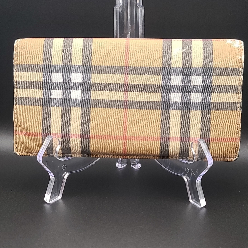 Burberry bifold wallet
